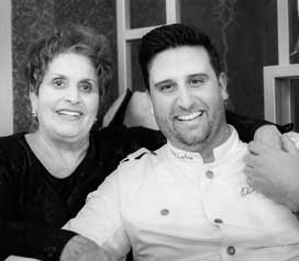 Miguel Álvarez y su abuela Doña Concha